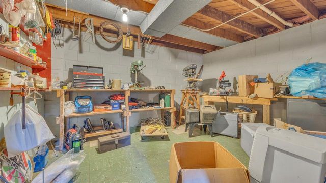 1716 Norma COURT, Sheboygan, WI 53081