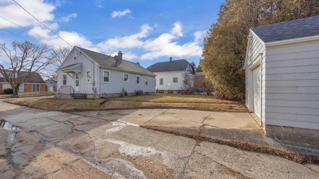 1716 Norma COURT, Sheboygan, WI 53081