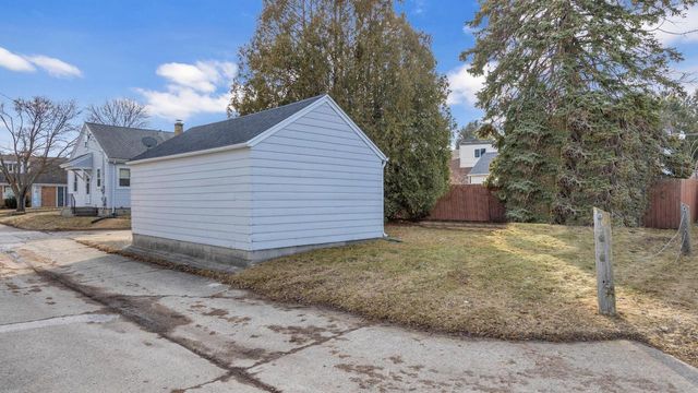 1716 Norma COURT, Sheboygan, WI 53081