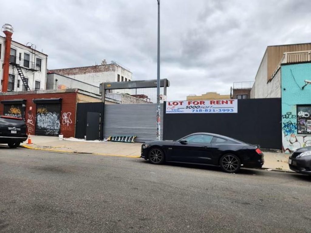 22 Grattan Street, Brooklyn, NY 11206
