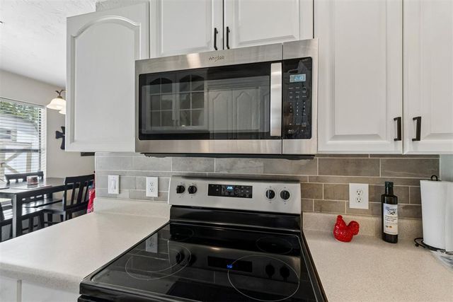 12309 Rockgate Drive, Yukon, OK 73099