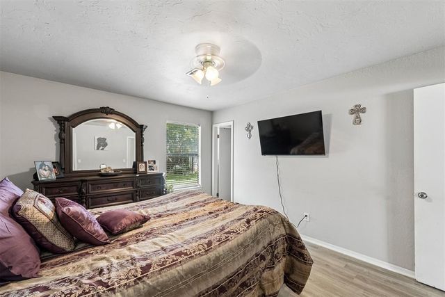12309 Rockgate Drive, Yukon, OK 73099