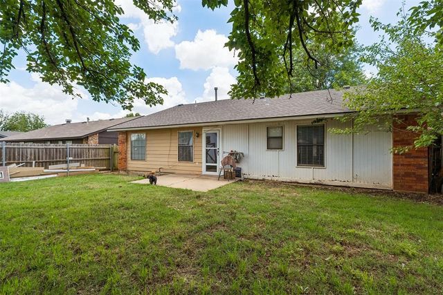 12309 Rockgate Drive, Yukon, OK 73099