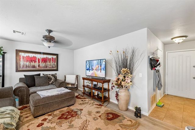 12309 Rockgate Drive, Yukon, OK 73099