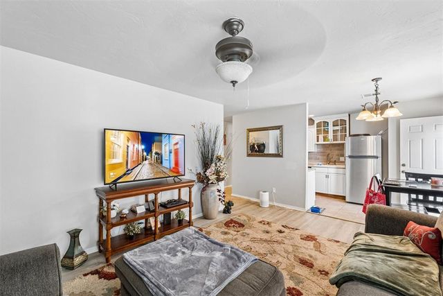 12309 Rockgate Drive, Yukon, OK 73099