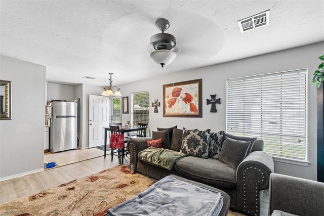 12309 Rockgate Drive, Yukon, OK 73099