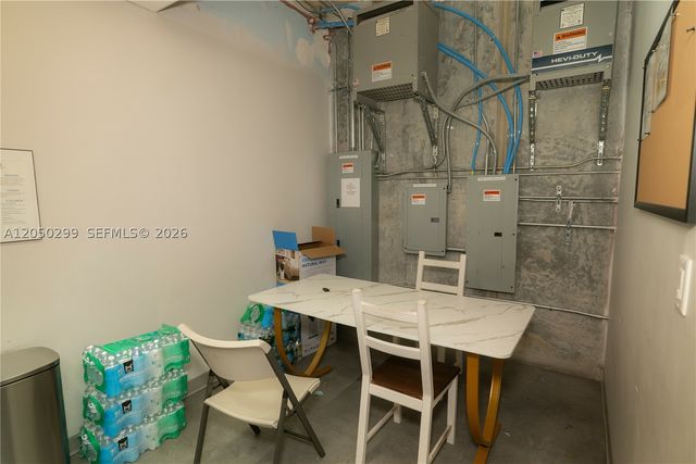 7855 NW 46th St 3, Doral, FL 33166