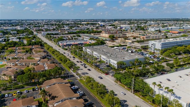 7855 NW 46th St 3, Doral, FL 33166