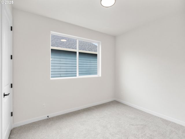 5514 Se Rural St, Portland, OR 97206