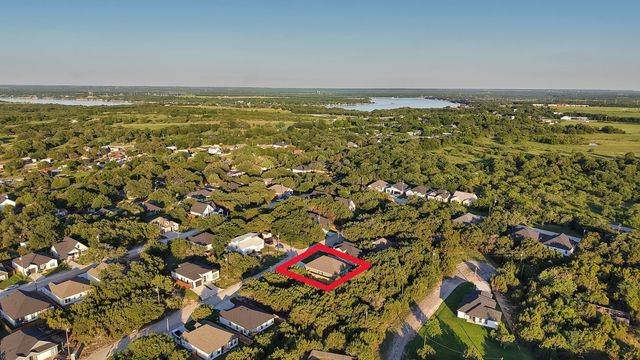 5712 San Jacinto Drive, Granbury, TX 76048