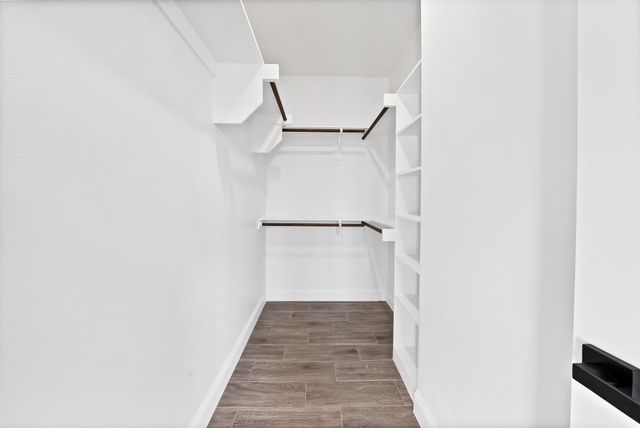 5712 San Jacinto Drive, Granbury, TX 76048