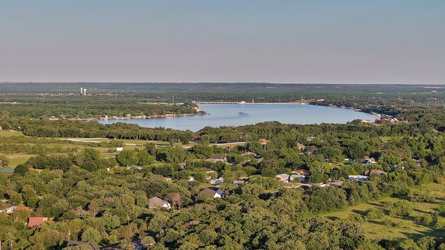 5712 San Jacinto Drive, Granbury, TX 76048