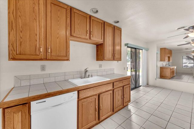 2420 Oriole Drive, Red Bluff, CA 96080