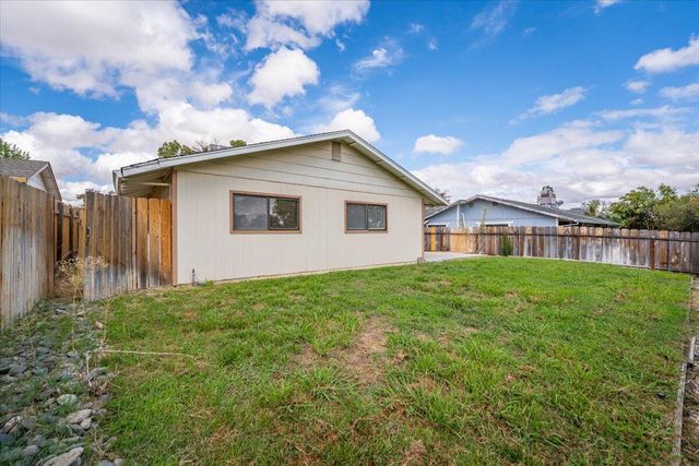 2420 Oriole Drive, Red Bluff, CA 96080