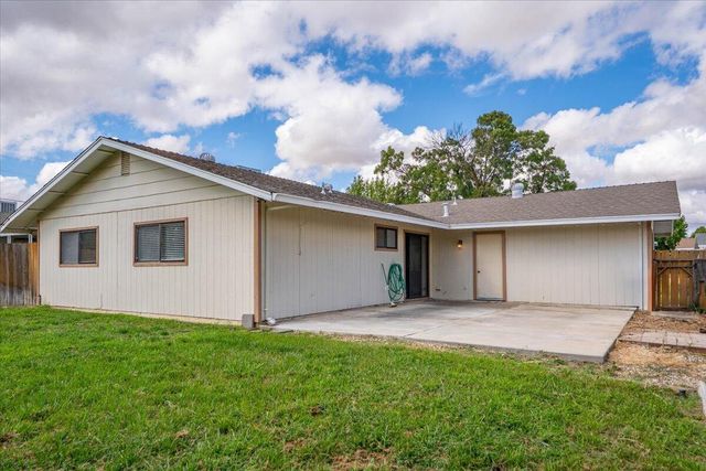 2420 Oriole Drive, Red Bluff, CA 96080