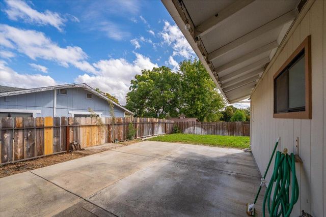 2420 Oriole Drive, Red Bluff, CA 96080