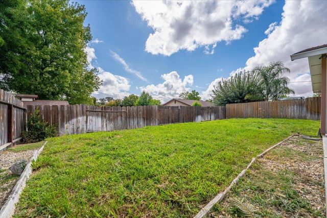 2420 Oriole Drive, Red Bluff, CA 96080