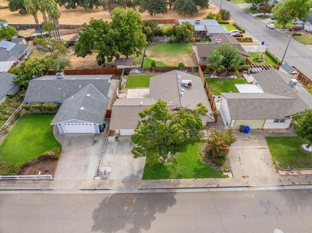 2420 Oriole Drive, Red Bluff, CA 96080