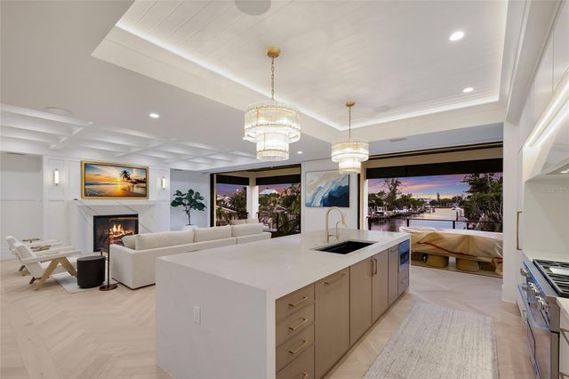 703 S BAY BOULEVARD, Anna Maria, FL 34216