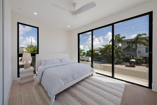 703 S BAY BOULEVARD, Anna Maria, FL 34216