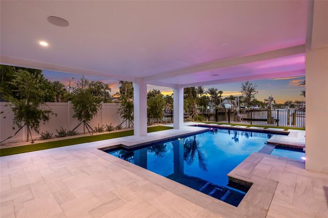 703 S BAY BOULEVARD, Anna Maria, FL 34216