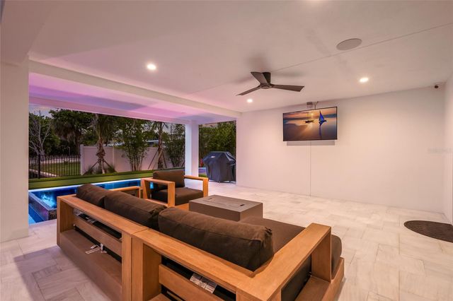 703 S BAY BOULEVARD, Anna Maria, FL 34216