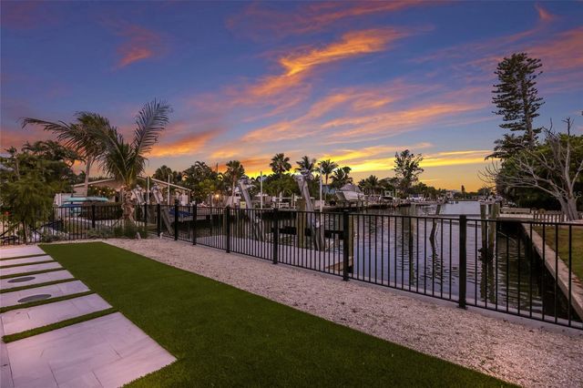 703 S BAY BOULEVARD, Anna Maria, FL 34216