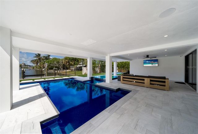 703 S BAY BOULEVARD, Anna Maria, FL 34216