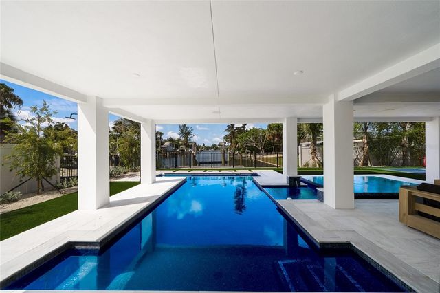 703 S BAY BOULEVARD, Anna Maria, FL 34216