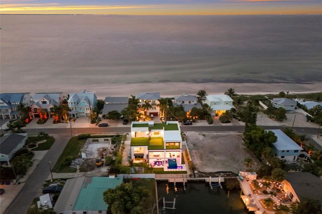 703 S BAY BOULEVARD, Anna Maria, FL 34216