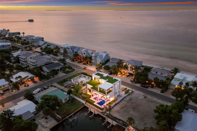 703 S BAY BOULEVARD, Anna Maria, FL 34216