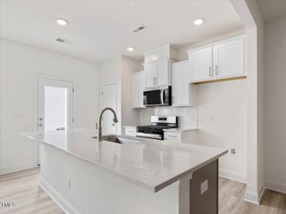 806 Kensley Grv Lane #8, Fuquay Varina, NC 27526