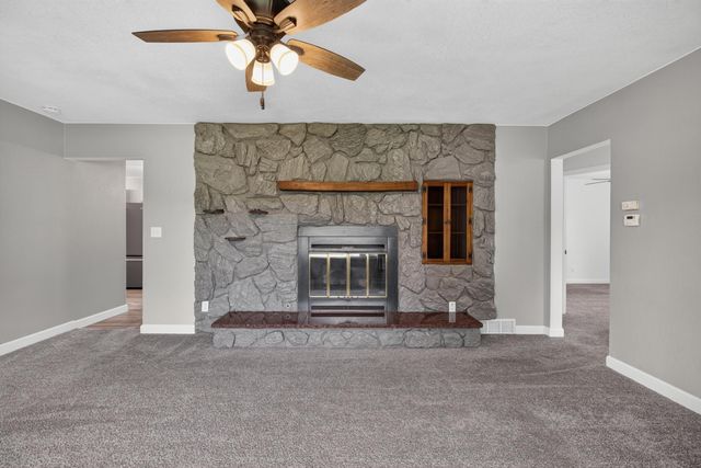 308 Gilbertville Road, Elk Run Heights, IA 50707