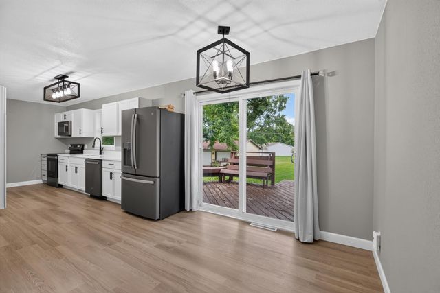 308 Gilbertville Road, Elk Run Heights, IA 50707