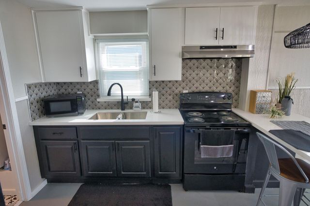 549 Private Road 675, Sargent, TX 77414