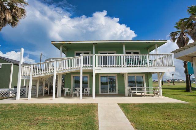 549 Private Road 675, Sargent, TX 77414