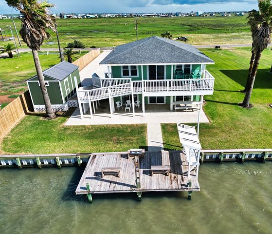 549 Private Road 675, Sargent, TX 77414