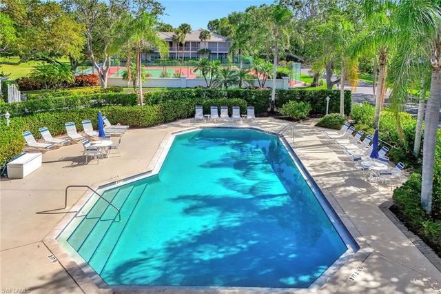 8228 Twelve Oaks CIR 323, Naples, FL 34113