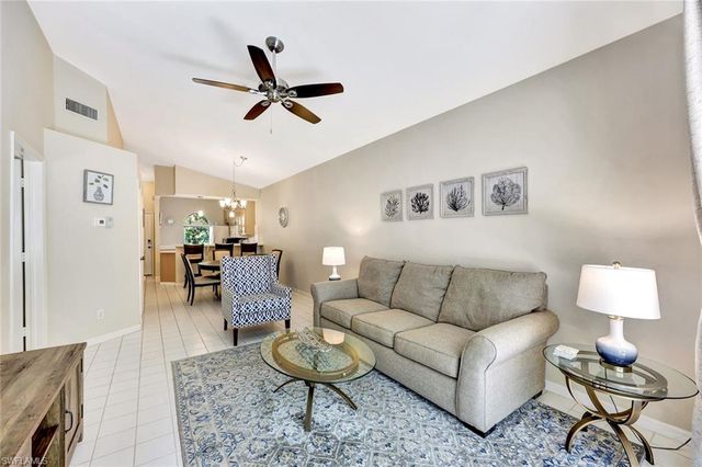 8228 Twelve Oaks CIR 323, Naples, FL 34113