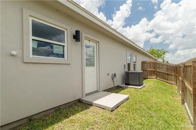 1025 N Clarence Avenue, Edinburg, TX 78541