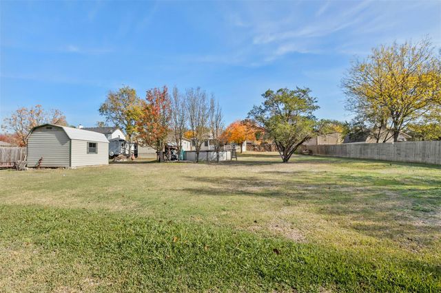 201 Millington LN, Buda, TX 78610