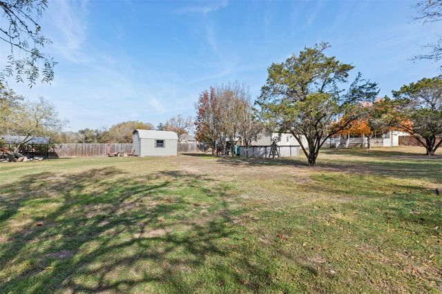 201 Millington LN, Buda, TX 78610