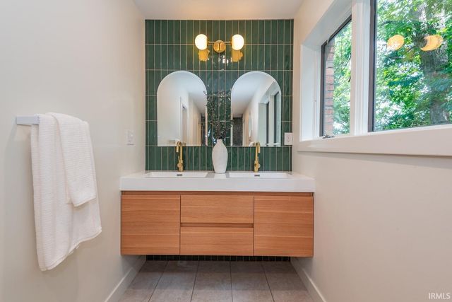 3331 N Ramble Road Court, Bloomington, IN 47408