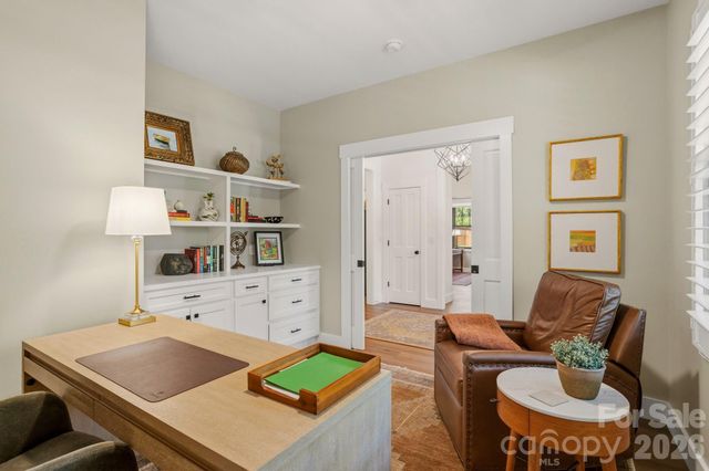 710 Knollwood Drive, Hendersonville, NC 28791