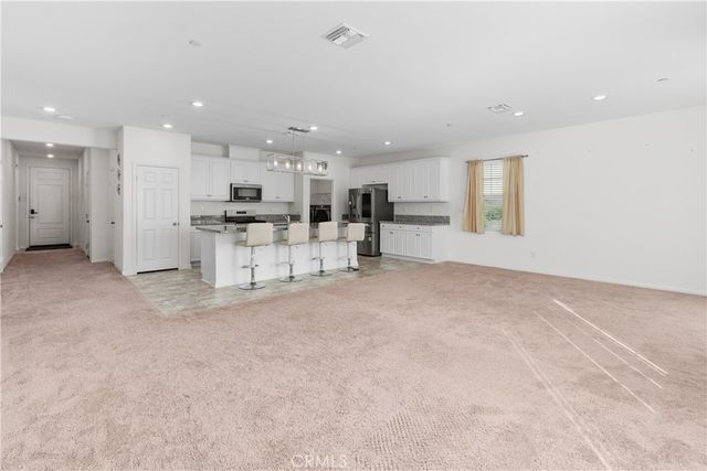 41024 Chambord Drive, Lake Elsinore, CA 92532