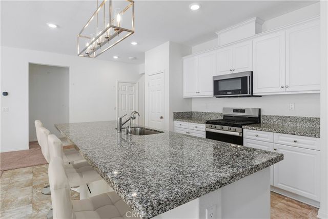 41024 Chambord Drive, Lake Elsinore, CA 92532