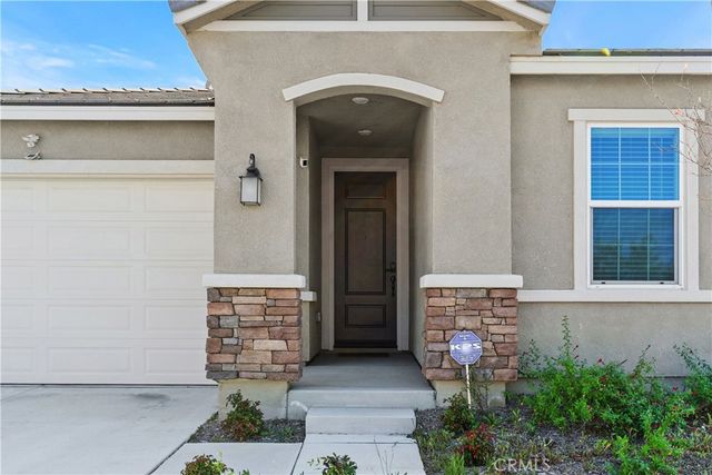 41024 Chambord Drive, Lake Elsinore, CA 92532