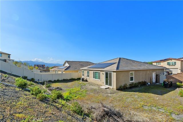 41024 Chambord Drive, Lake Elsinore, CA 92532