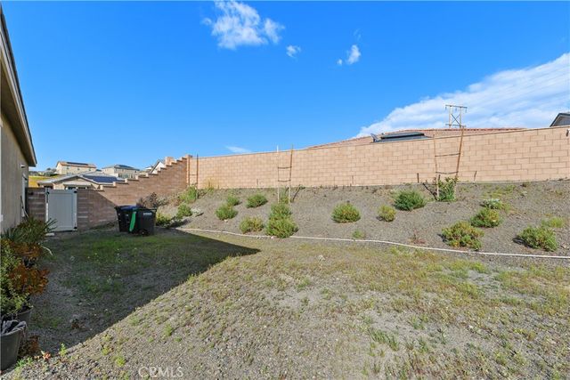 41024 Chambord Drive, Lake Elsinore, CA 92532