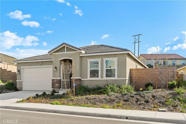 41024 Chambord Drive, Lake Elsinore, CA 92532